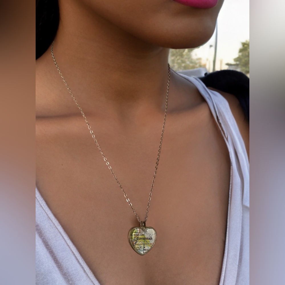 Handmade 💍 Custom Silver Savannah Georgia Map Heart Pendant long Name Necklace
